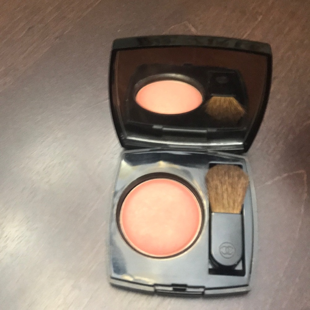 Chanel powder blush